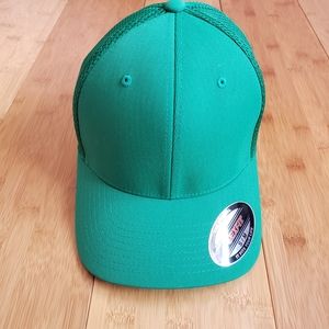 Green Flexfit hat